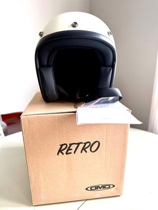 Casco retro DmD valorado en 240€