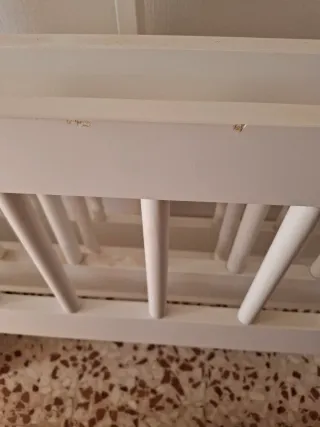 Litera de madera en color blanco