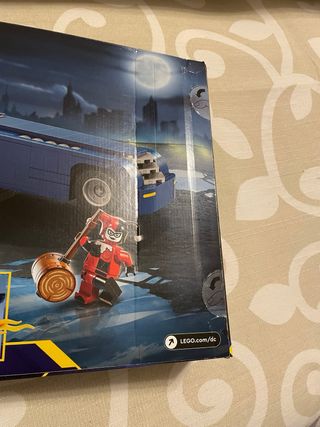 Lego 76274 DC Batman with the batmobile vs Harley