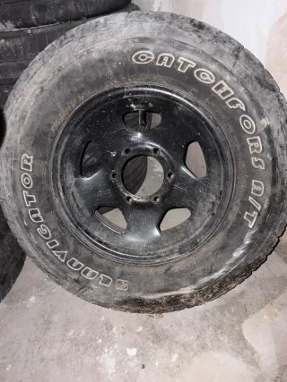 6 Ruedas Mitsubishi Pajero