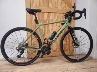 Canyon grail AL 7.0 GRX ( talla M ) gravel