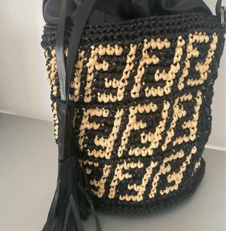 Borsa secchiello crochet han logo F ragia e pelle