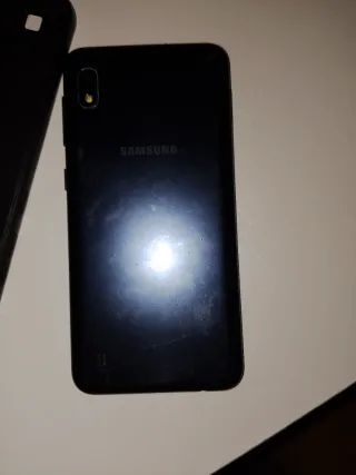 El móvil está un poquito roto pero funciona bien ❤