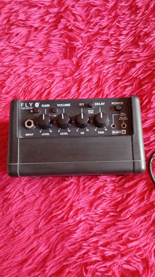 Guitarra Eléctrica + Cable + Amplificador