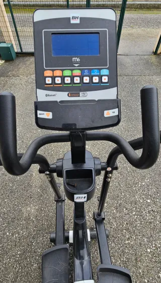 Bicicleta Eliptica BH ZK900