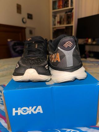 Hoka Clifton 9 (Nero/Oro-Rosa)