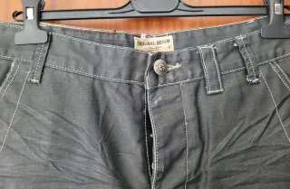 PANTALÓN CORTO VAQUERO HOMBRE.