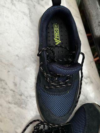 Zapatillas V-PRO punta de hierro