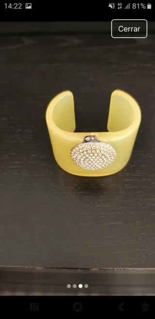 Pulsera rígida con cristales marca swarowski