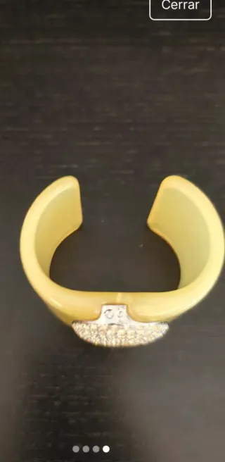 Pulsera rígida con cristales marca swarowski