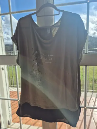 T-shirt Piazza Italia verde e nera taglia XXL