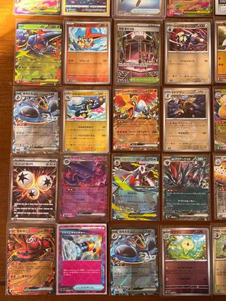 Cartas Pokémon Variadas