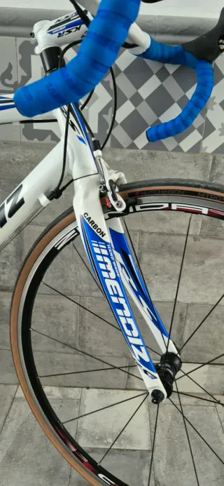 Bicicleta de carretera Mendiz