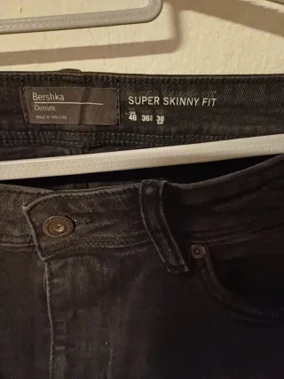 Set 2 jeans da uomo strappati taglia 44 -46 nuovi