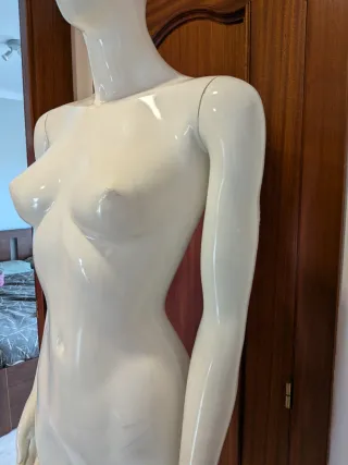 Maniquí blanco mujer ajustable en altura