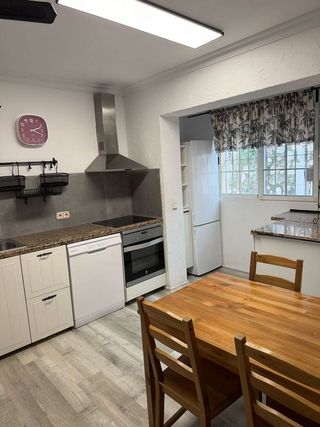 Casa pareada en alquiler en Los Pacos en Fuengirola