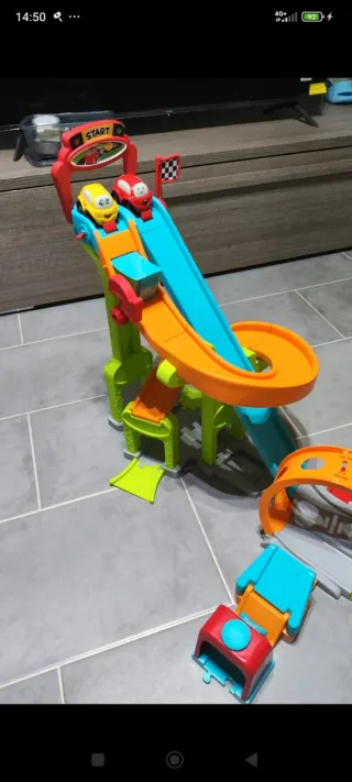 Pista giocattoli macchine