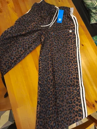 Pantalón ancho leopardo