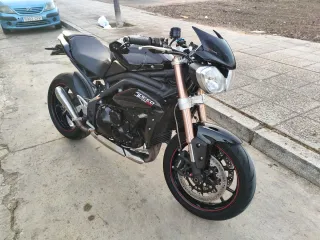 Triumph Speed Triple 1050 ABS