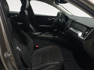 Volvo V60 Momentum