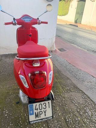 Vespa primavera 125 RED Euro 5