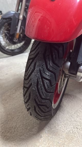 Vespa primavera 125 RED Euro 5