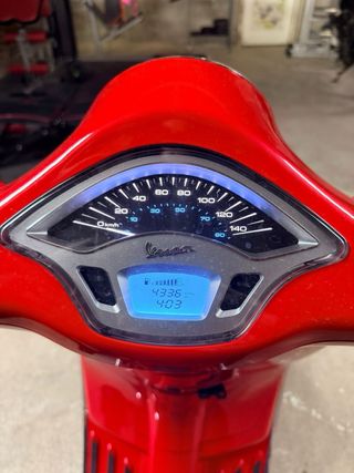 Vespa primavera 125 RED Euro 5