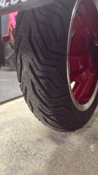 Vespa primavera 125 RED Euro 5