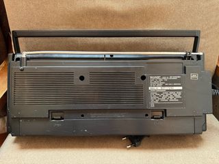 Sharp QT- 242E Radiocassette boombox No Funciona