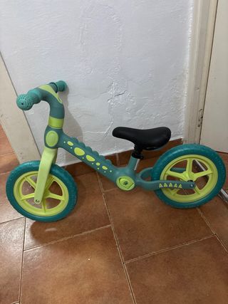 Bicicleta de equilibrio infantil