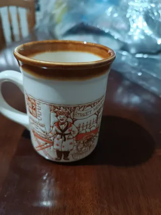 Taza vintage biltons England