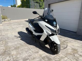Kymco Grand Dink 300i 2021, 6.000k