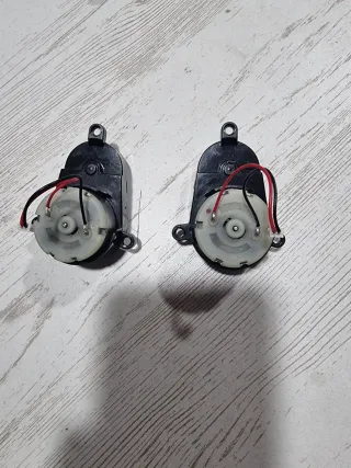 Motor de sepillo laterales para aspiradora Conga 9