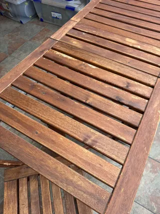 Mesa y dos sillas madera terraza ikea