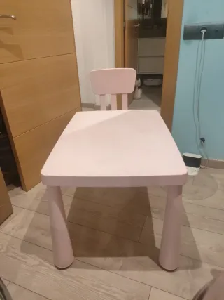 Mesa y Silla Infantil IKEA Rosa