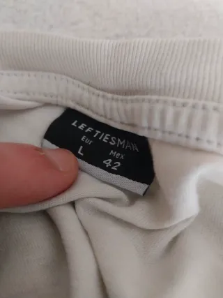 Camisetas Blancas Básicas de Lefties