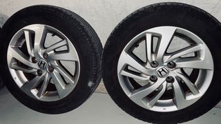 Juego de 4 llantas originales Honda Jazz + neumáti