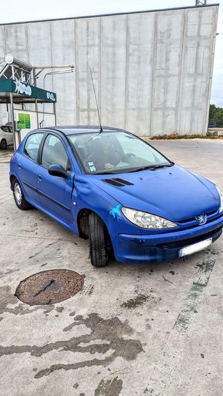 Peugeot 206 para despiece Motor impecable