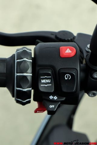 BMW S 1000 R -GARANTÍA OFICIAL-