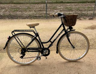 Bicicleta Vintage con Cesta