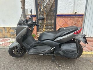 Yamaha X-MAX 400 Scooter Maxi