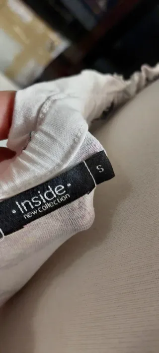 Top corto sin mangas