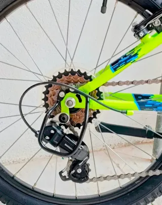 Bicicleta infantil Rockrider verde de 20