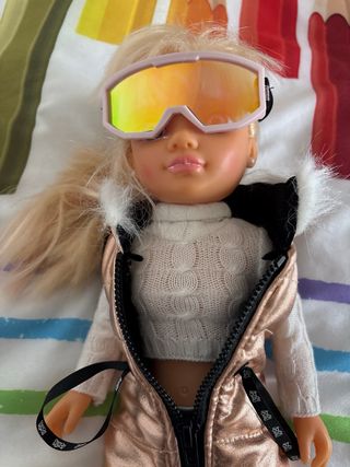 Nancy nieve snow fashion