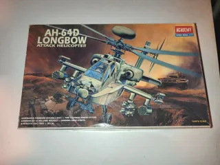 Maqueta AH-64D Longbow 1/48 Academy