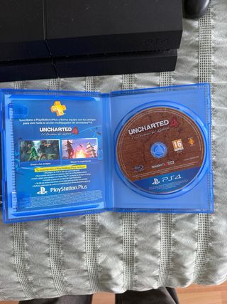 PS4 500GB Negra + 3 Juegos