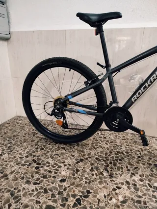 Bicicleta ROCKRIDER ST 100 27".5 en aluminio