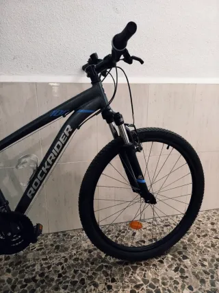 Bicicleta ROCKRIDER ST 100 27".5 en aluminio