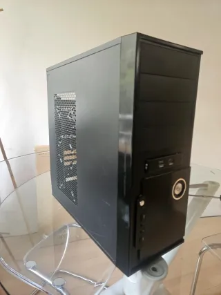 Caja torre atx de ordenador