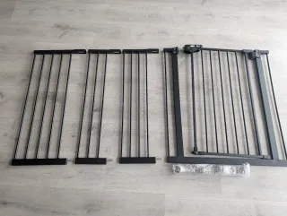 Barrera de seguridad para puertas y escaleras